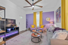 Vineyard Cottage-Pet Friendly & Walk to Oaklawn!